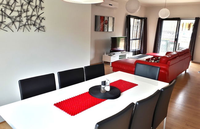 Unique Cottages Gawler - Photo 11