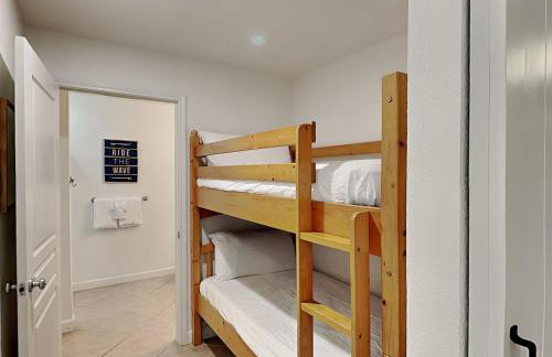 Beach Resort by Southern Vacation Rentals - Photo 24