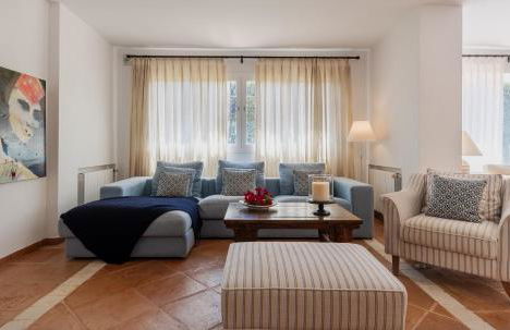 Charming Andalusian-Style Beach Villa - Foto 12