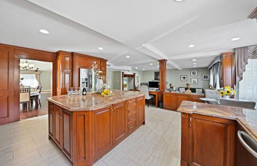 Gorgeous Villa with Private Heated Pool - Foto 33