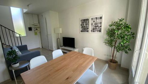 Le Poincaré, Proche Gare RER, Parking, Arrivée autonome - Foto 3