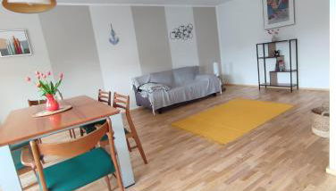 Nordseehaus Husum mit Fahrrädern - Foto 3