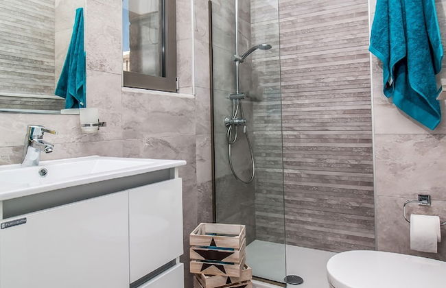 Francis & Gregorys Luxury Villas - Photo 17