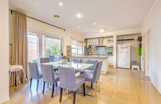 StayAU Family Home in Caroline Springs - Foto 44