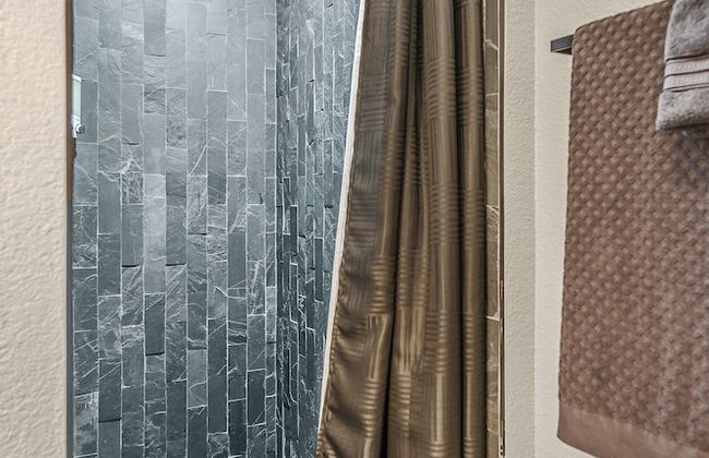 Villa - 8 Bedrms 5 Bths 15 Beds - Foto 16