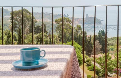 "The Ulivi" inside Le Agavi Private Park, shared Pool and Tennis 200m far, Sea View Apartment 2 AC BDR, 2BTH, parking next home and private garage in Lerici! Cooking Lesson and Wine Tasting - Foto 30