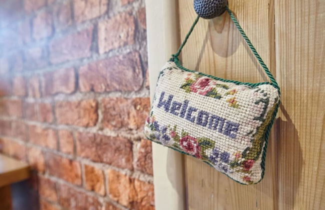 Host Stay Honeysuckle Cottage - Photo 25