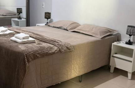 Minha mini casa aconchegante de 2 quartos e 2 camas de casal com Ar condicionado nos dois quartos - Foto 1