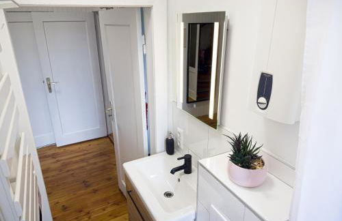 ImmoStay Ferienhaus mit Garten & Free Parking - Foto 27