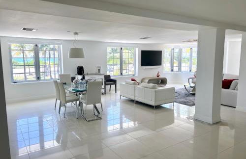 WOW! Best Location! Best Unit! New Renovated South Beach Ocean Front - Foto 15