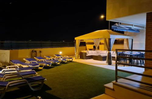 Stunning Villa with Pool - Foto 2