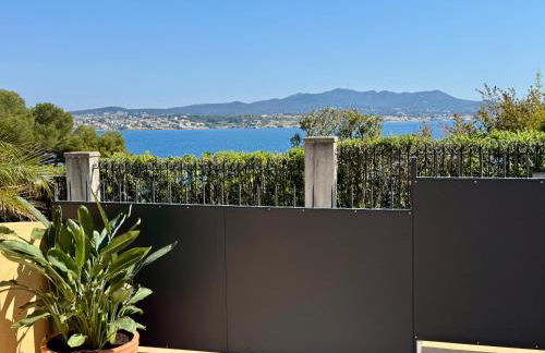 A 5 min à pied de la plage et 10 min du port, T2 vue mer avec vaste terrasse et parking privé - prestations haut de gamme - Foto 12