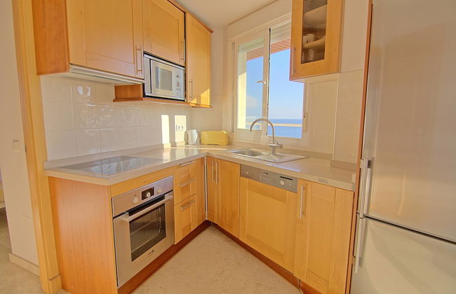 Carvajal Seafront Penthouse - Photo 2