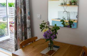 Beautiful Cabin Near Hay-on-Wye - Photo 8