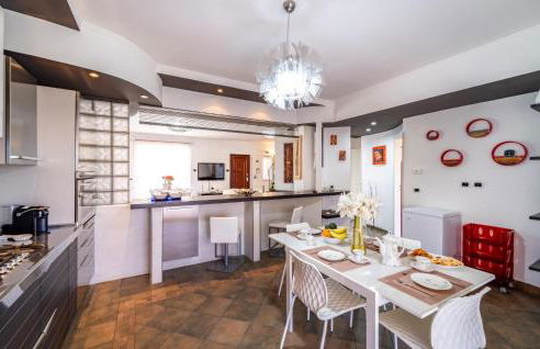 Lovely Home In Trappitello With Wifi - Foto 17