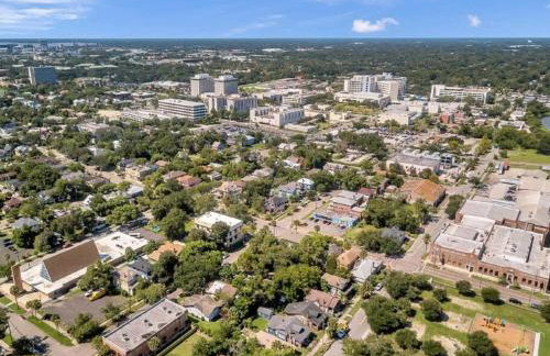 Modern, Insta-Worthy 2B Townhome in Walkable Springfield! - Photo 31