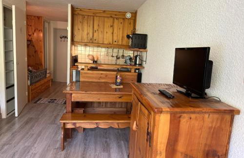 Studio Le P'tit Aigle pied des pistes et télécabine départ ski au pied - Photo 14