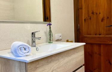 Masía Can Janet alojamiento rural con piscina privada en plena naturaleza - Foto 23