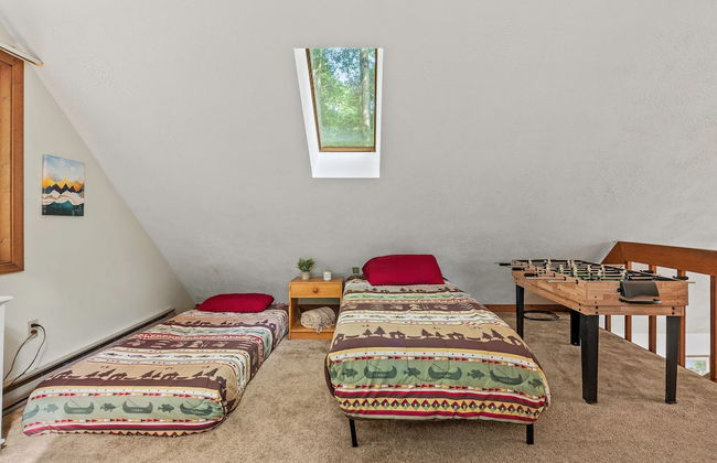 Hygge Home by Avantstay Deck for Outdoor Living Fire Pit Game Table - Photo 20