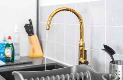 BROADWAY SUITE - Newly refurbished stylish apartment with FREE PRIVATE PARKING - Great location - Foto 16