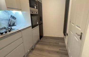 Luxxe House with Hot tub and Pool table - Photo 35