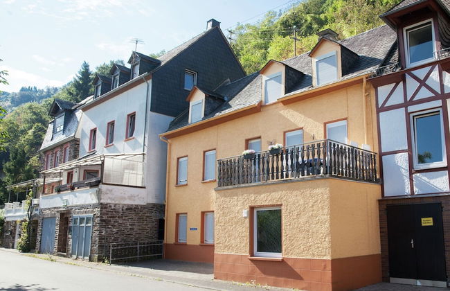 Spacious Holiday Home in Briedel Near River Mosel - Foto 25