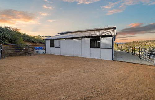 Lynx Lake Lux 6-BR HouseSleeps 22Hot TubGame Rm - Foto 159