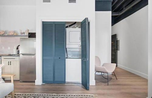 Thought- Adorable 1 BR Apt with Heated Pool - Photo 18