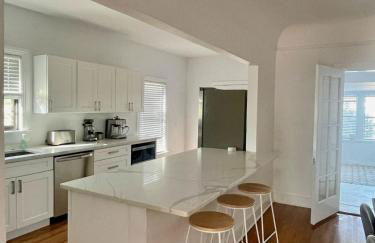 Courthouse Corner - Beautiful adobe, pet friendly - Foto 6