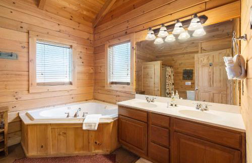 Moose Lodge w/HotTub - Foto 28