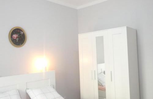 Chachino Guesthouse -5 Mins walk to Train & Bus Station - Foto 32