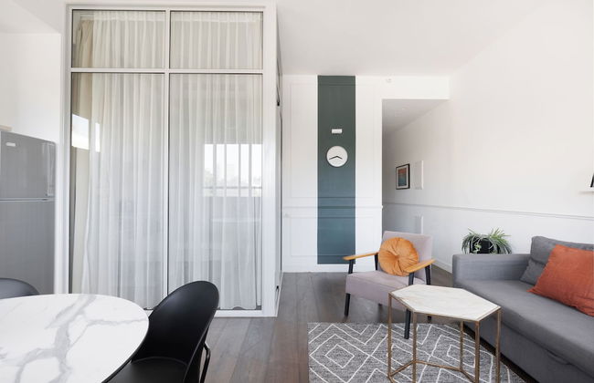 Bauhaus Boutique by TLV2rent - Photo 15