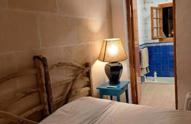 Casa con jardin ,vistas al mar y atardecer en Playas de Fornells - Foto 13