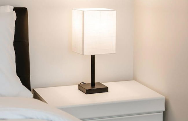 Lakefront Beachfront top Floor Condo w Pool - Photo 7