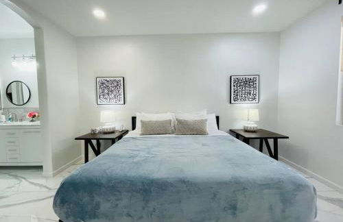 Gorgeous Abode 3 Bedrooms Hide-out in Mesa - Photo 14