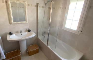 Las Adelfas - Photo 17