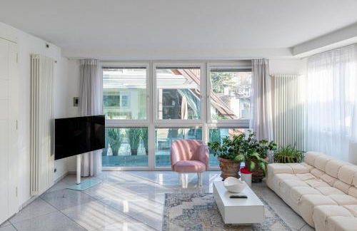 Artist House - Photo 12