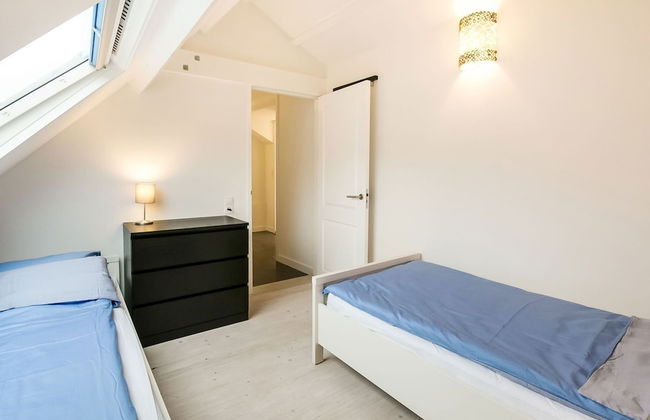 Modern Holiday Home in Groede With a Terrace - Photo 3