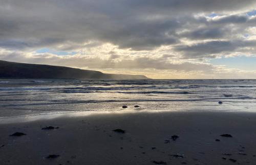 Tyn-Y-Berth Sleeps 27 luxury group accommodation - Photo 25