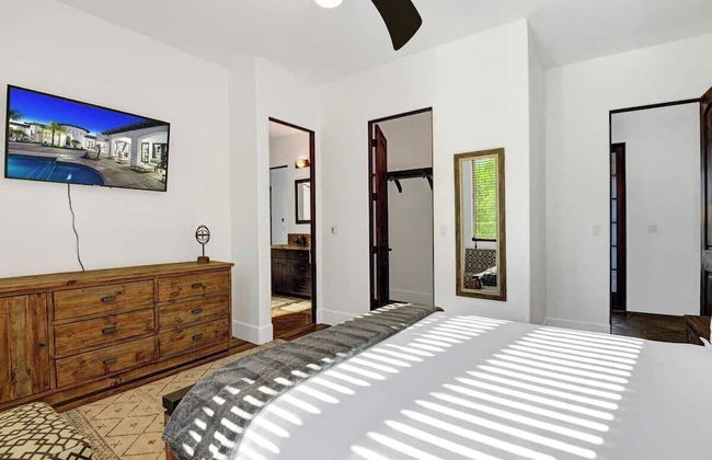 Villa Toscana by Avantstay Palatial Villa With Spa, Pool, Theater & Game Room! Permit#4769 - Foto 4