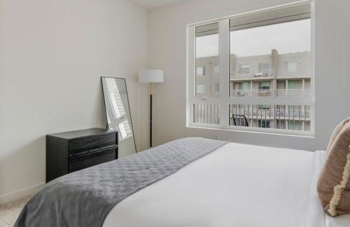 Blueground East Industrial pool AC nr park SFO-1850 - Foto 13