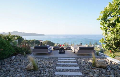 AGAVE HILL LUXURY HOUSE - Photo 2