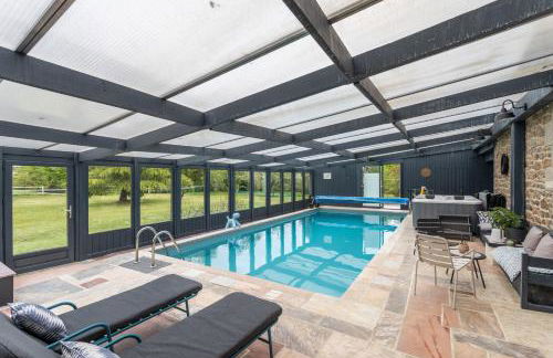 LA VILLA DU GOLF - avec piscine couverte chauffée et jacuzzi - Foto 2