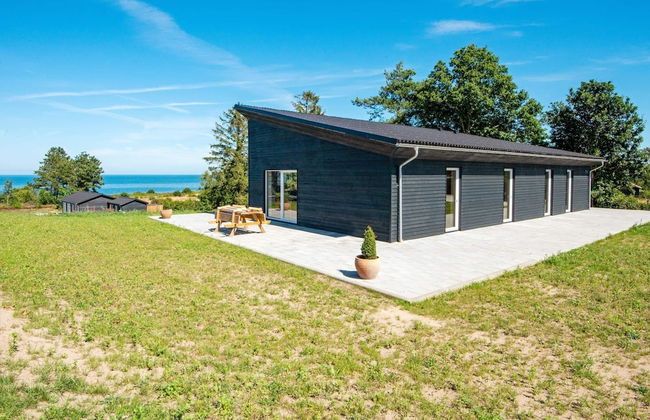 10 Person Holiday Home in Allingabro - Photo 1