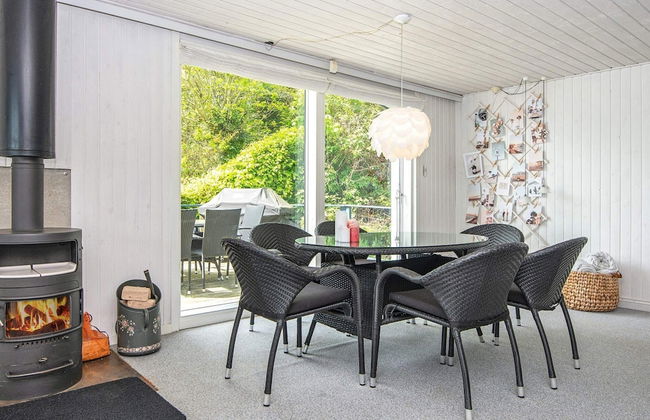 6 Person Holiday Home in Bjert - Foto 17