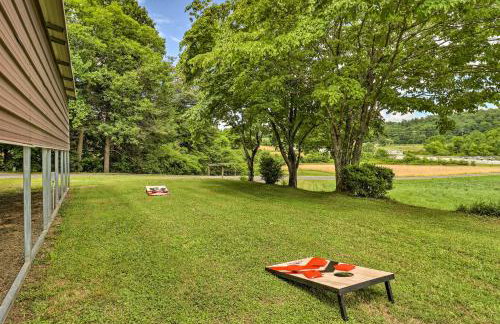 Charming Mills River Home with Porch and Yard! - Foto 23