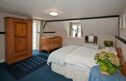 Tros Yr Afon Holiday Cottages and Manor House - Photo 69