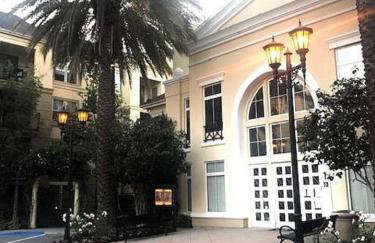 Luxury condo near Irvine Business & UCI Hospital - Photo 9