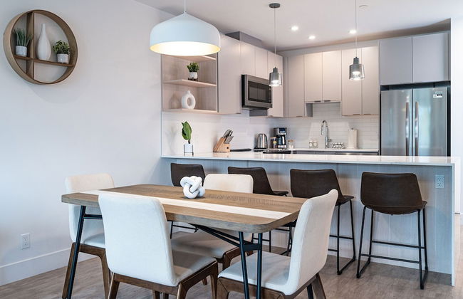 RevelStoked Getaway by Revelstoke Vacation - Photo 9