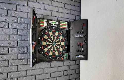 Family Putting Green Oasis BBQ Cornhole Heated Pool - Foto 27